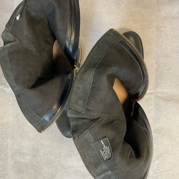 Vince Camuto Winchell Black Leather Women's Moto Boots Size 7.5 - Picture 10 of 16